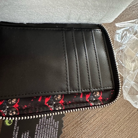 Loungefly Universal Bride Of Chucky Happy Couple Tiffany Zip-Around Wallet New - Picture 5 of 9